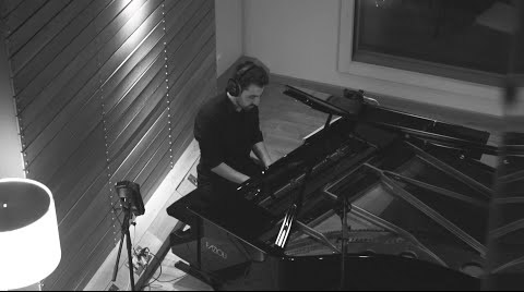 Live And Piano Kayıt ve Provalarından Soner Arıca